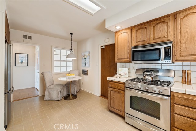 4501 Paseo De Las Tortugas, Torrance CA: https://media.crmls.org/medias/0bd9efeb-b6fc-44ac-a97e-4d2d30c925cc.jpg