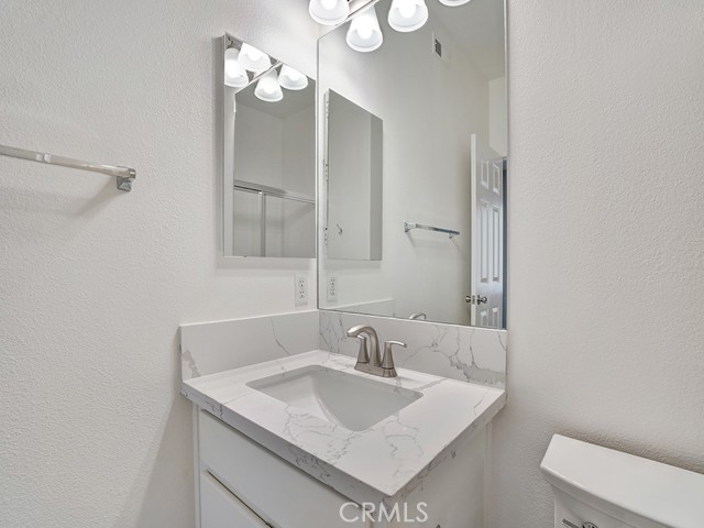 0bd9f715 105e 479f 8773 39bd842c7e33