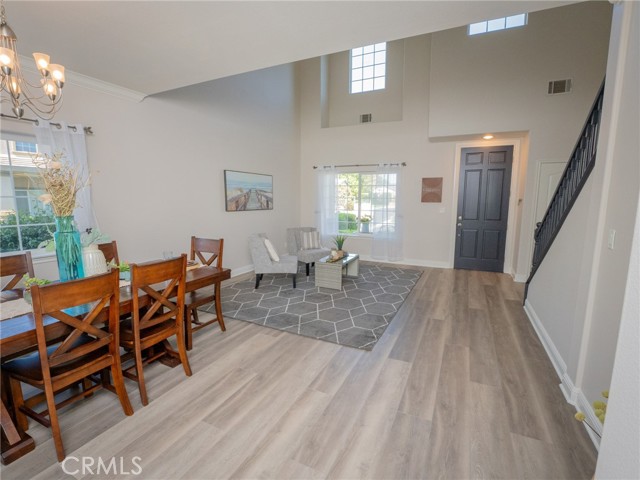 Detail Gallery Image 4 of 71 For 10536 Cole Rd, Whittier,  CA 90604 - 5 Beds | 2/1 Baths