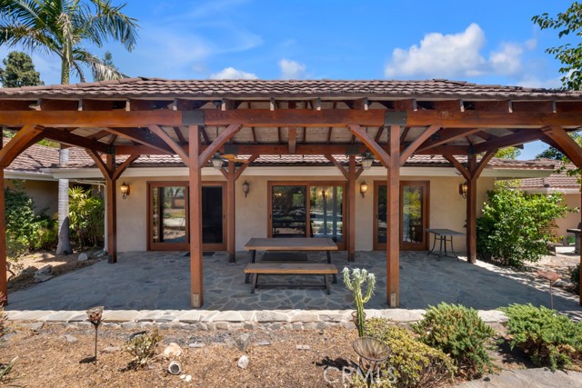 10335 Sylvia Avenue, Porter Ranch CA: https://media.crmls.org/medias/0bda843c-f269-487e-b713-7739b4c0622e.jpg
