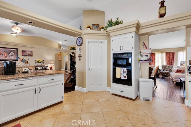 12958 Ranchero Road, Oak Hills CA: https://media.crmls.org/medias/0bdb841d-1d0f-4837-8dd4-c1f846e040ea.jpg