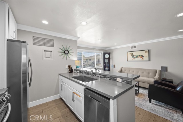 613 Avenida De La Plata, Newbury Park CA: https://media.crmls.org/medias/0bdbc9f2-7de6-4638-99a5-81bc1335c626.jpg