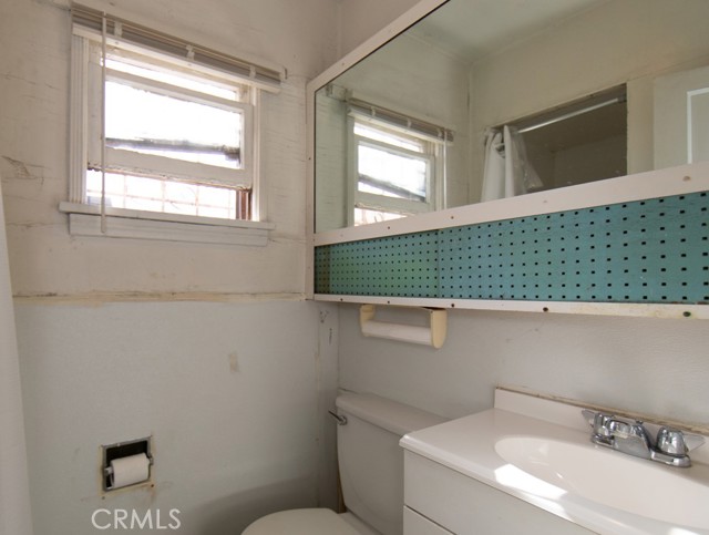 Detail Gallery Image 21 of 43 For 1837 W 74th St, Los Angeles,  CA 90047 - 2 Beds | 2 Baths