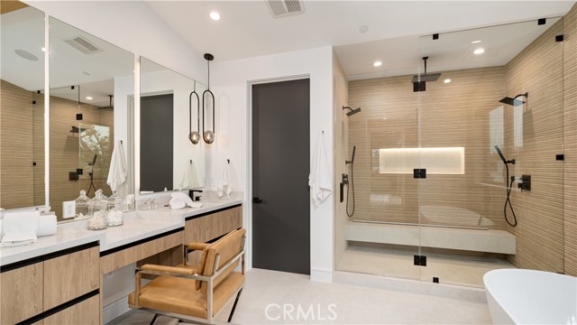 Detail Gallery Image 26 of 41 For 15473 La Maida St, Sherman Oaks,  CA 91403 - 5 Beds | 5/1 Baths