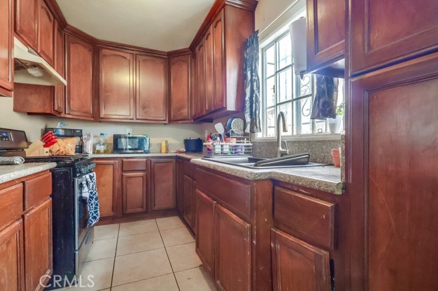Detail Gallery Image 11 of 36 For 1243 W 70th St, Los Angeles,  CA 90044 - 3 Beds | 2 Baths