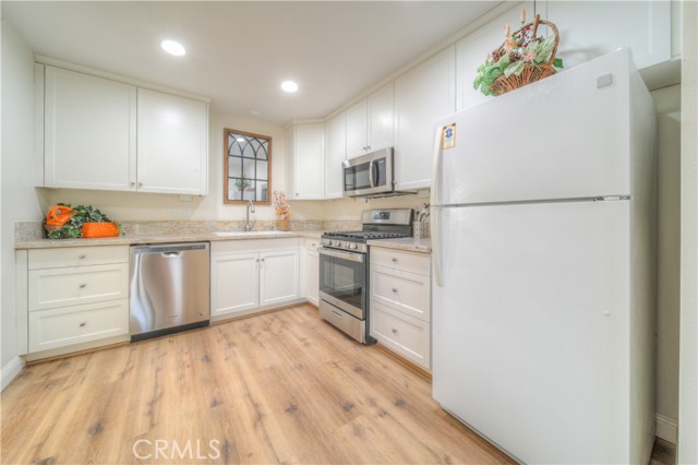 Detail Gallery Image 13 of 50 For 28737 Pebble Beach Dr, Menifee,  CA 92586 - 3 Beds | 2 Baths