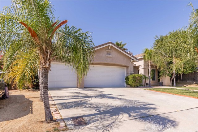 Detail Gallery Image 3 of 47 For 21770 Calle Prima, Moreno Valley,  CA 92557 - 4 Beds | 2 Baths