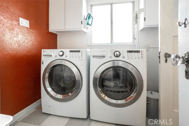989 Coronado Drive, Glendale CA: https://media.crmls.org/medias/0bdff268-4a43-42ef-b99d-522310c12887.jpg