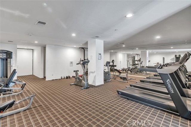 625 S Berendo Street, Los Angeles CA: https://media.crmls.org/medias/0be0a02b-b331-489e-a680-ee91edf6f1e4.jpg