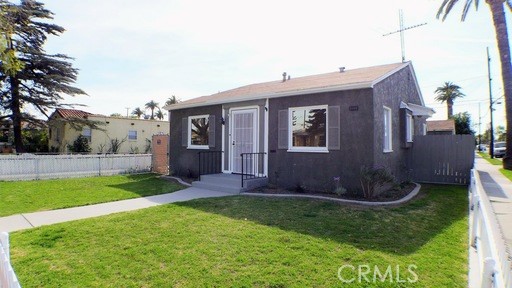Image 3 for 5889 Rose Ave, Long Beach, CA 90805