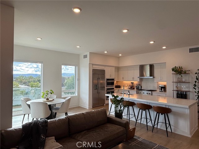 Detail Gallery Image 7 of 33 For 3414 Rivington, Irvine,  CA 92612 - 2 Beds | 2/1 Baths