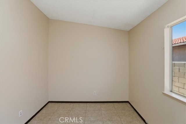 Detail Gallery Image 21 of 36 For 1907 Overland, Colton,  CA 92324 - 3 Beds | 2 Baths