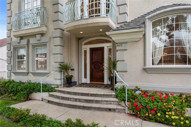 Details for 6611 81st Street, Los Angeles, CA 90045