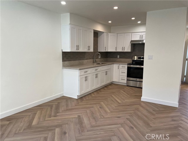Detail Gallery Image 2 of 27 For 12314 Breezewood Dr #B,  Whittier,  CA 90604 - 2 Beds | 1/1 Baths