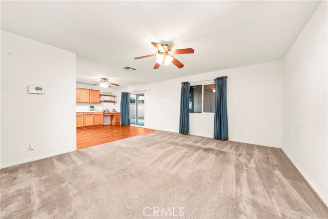 Detail Gallery Image 14 of 53 For 43635 Castle Cir, Lancaster,  CA 93535 - 5 Beds | 3 Baths