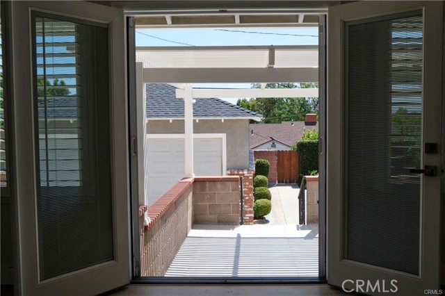 2031 Jolley Drive, Burbank CA: https://media.crmls.org/medias/0be26c1c-a607-4bb1-ad40-4d3d5e0bc252.jpg