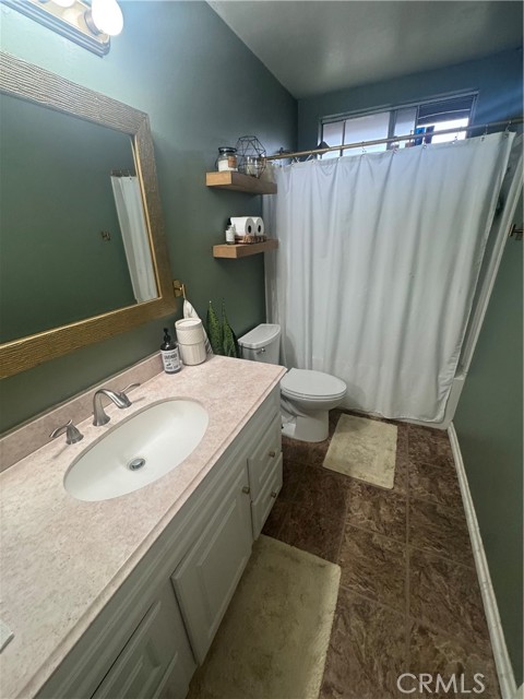 Detail Gallery Image 9 of 17 For 2032 E Stearns Ave, Orange,  CA 92866 - – Beds | – Baths