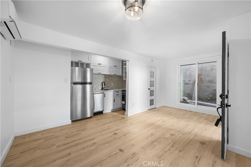 1303 N Beverly Glen Boulevard