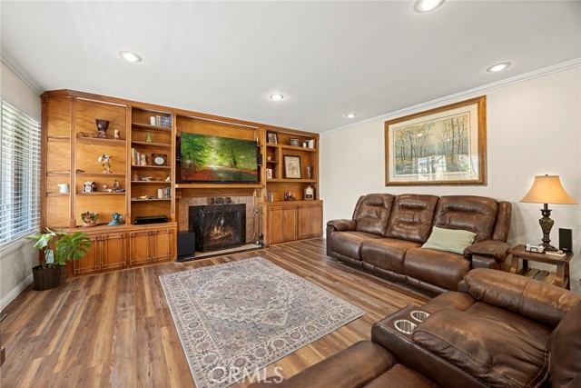 Detail Gallery Image 5 of 35 For 24481 Jutewood Pl, Lake Forest,  CA 92630 - 3 Beds | 3 Baths