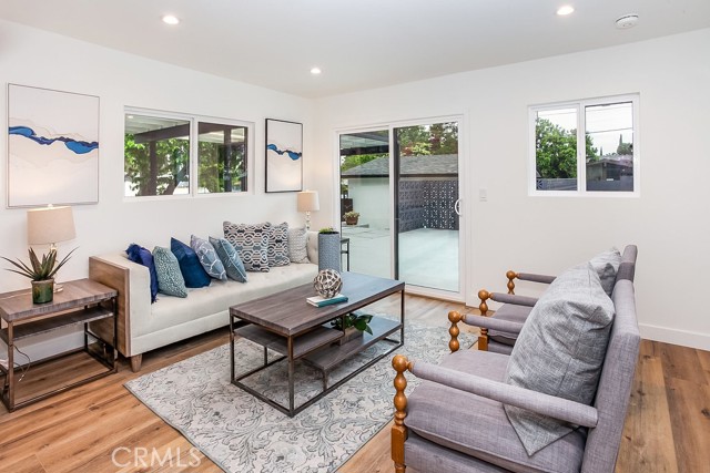 17600 Mayall Street photo 6
