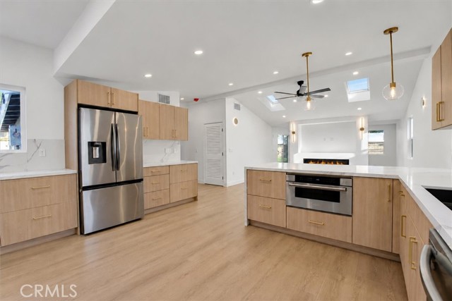 11158 Orion Ave photo 14