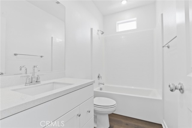 Detail Gallery Image 29 of 30 For 960 N Tangent Privado #305,  Ontario,  CA 91764 - 3 Beds | 2 Baths