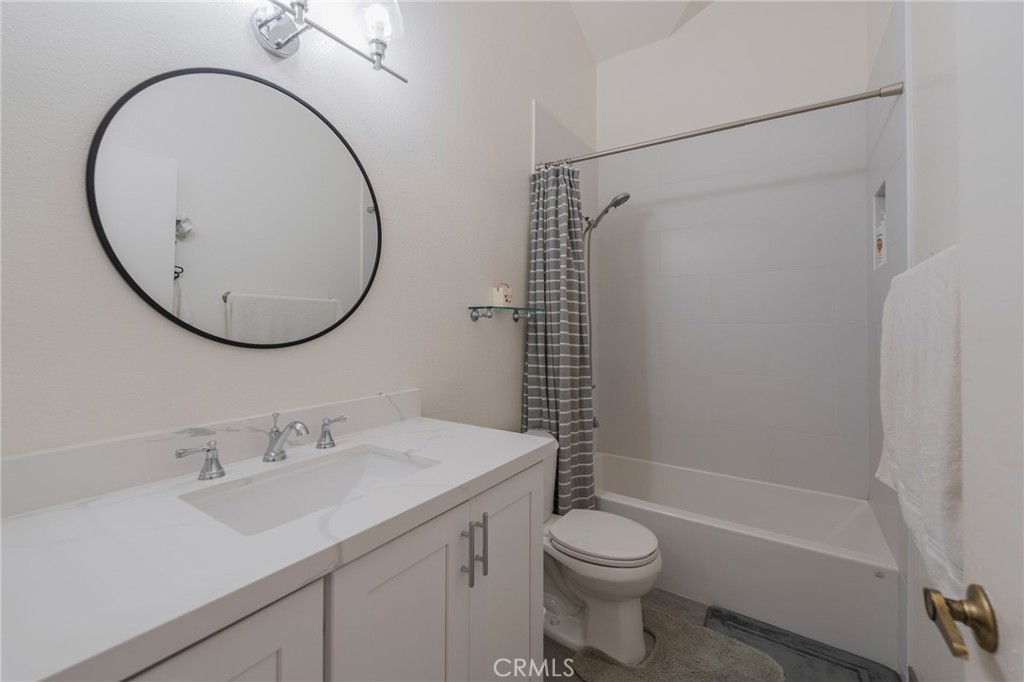 https://media.crmls.org/medias/0be54edc-e50f-4970-b209-55f5f81d92c6.jpg?preset=X-Large