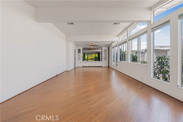 Detail Gallery Image 14 of 60 For 2550 Pacific Coast Hwy #207,  Torrance,  CA 90505 - 2 Beds | 2 Baths