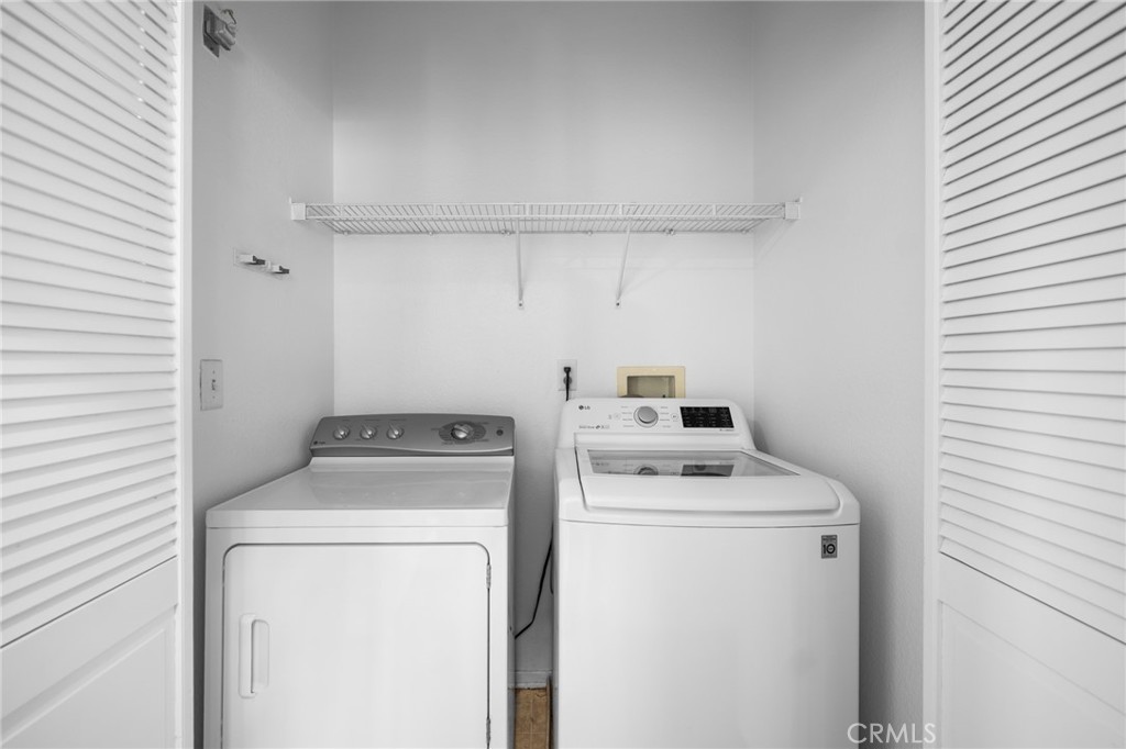 https://media.crmls.org/medias/0be5ca95-267d-4ae6-981a-a7c6c6c5ed38.jpg?preset=X-Large