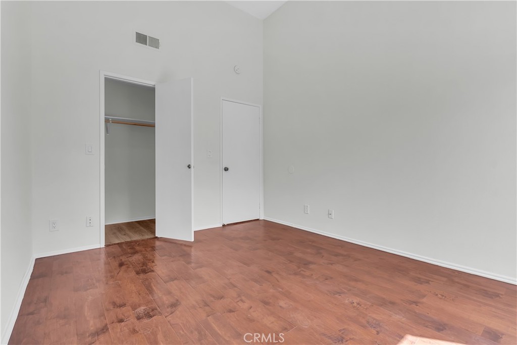 https://media.crmls.org/medias/0be5fd46-8980-4d94-8f26-279dccb60d66.jpg?preset=X-Large