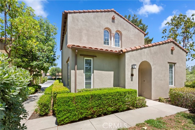 57 Alevera Street, Irvine CA: https://media.crmls.org/medias/0be74601-62e3-4bbe-bf7a-bfa9553d0c6d.jpg