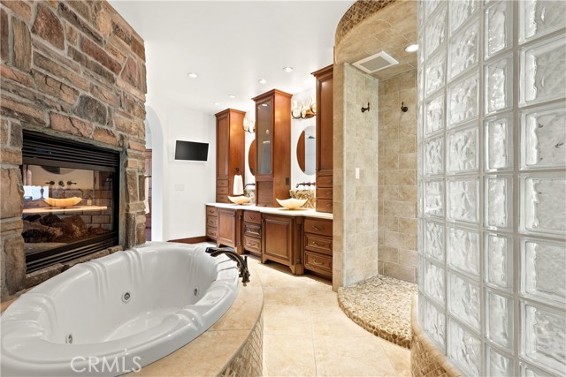 Detail Gallery Image 18 of 50 For 4117 Vanetta Pl, Studio City,  CA 91604 - 4 Beds | 4 Baths
