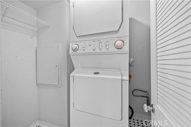 428 Cypress Drive, Laguna Beach CA: https://media.crmls.org/medias/0be8a4ef-1a9d-4481-bc5f-9d5c9cf6f987.jpg