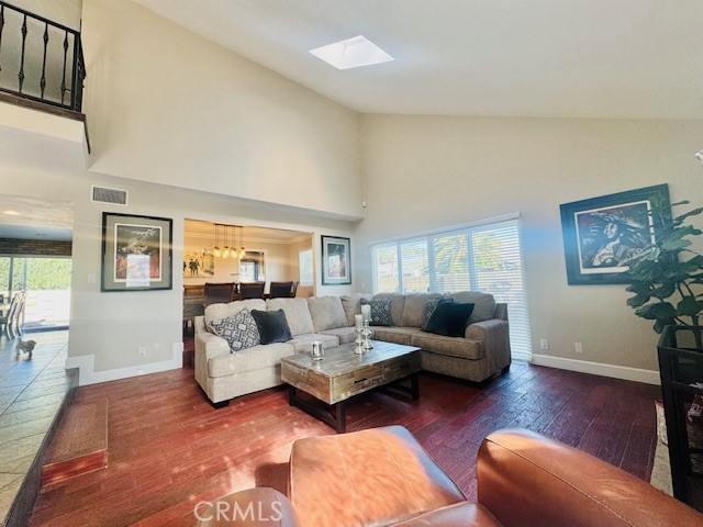 Detail Gallery Image 2 of 28 For 9471 Grackle Ave, Fountain Valley,  CA 92708 - 4 Beds | 2/1 Baths