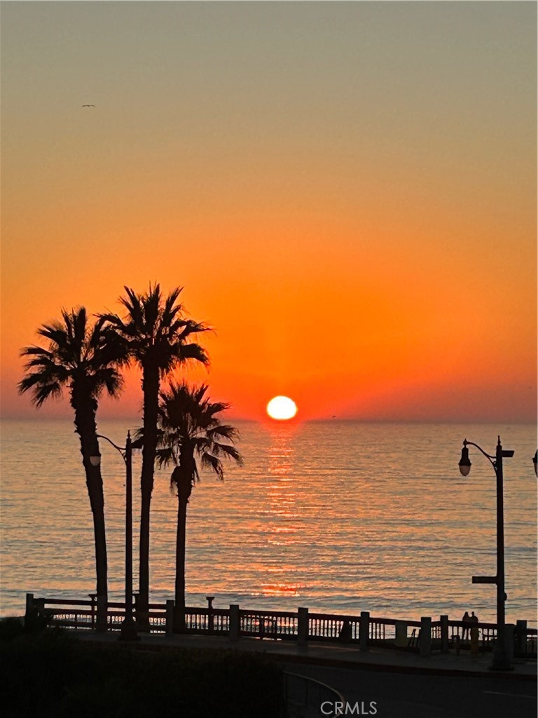 https://media.crmls.org/medias/0bea9117-040a-4133-8baa-748db21e3781.jpg?preset=X-Large