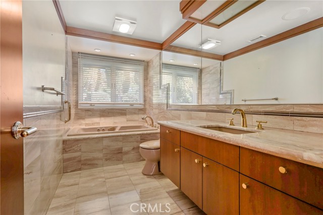 Detail Gallery Image 13 of 28 For 3103 Flintridge, Fullerton,  CA 92835 - 3 Beds | 3 Baths