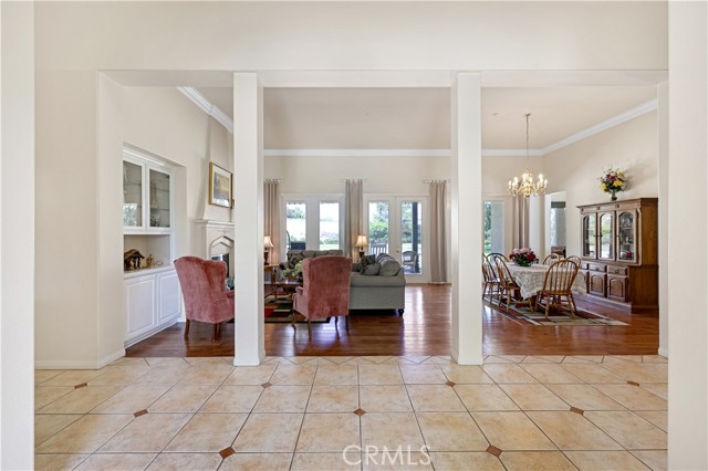 1050 Fuller Drive, Claremont CA: https://media.crmls.org/medias/0bed2edc-01f8-45d3-a4de-758dddd173c9.jpg