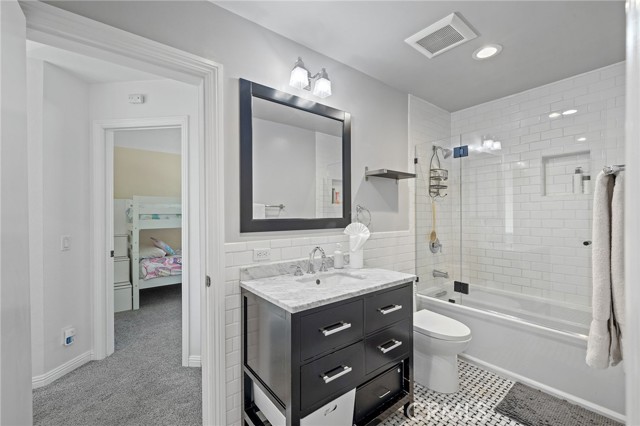 164 Stanford Court, Irvine CA: https://media.crmls.org/medias/0bed5fc4-584b-4987-bf01-6d3e47b952eb.jpg