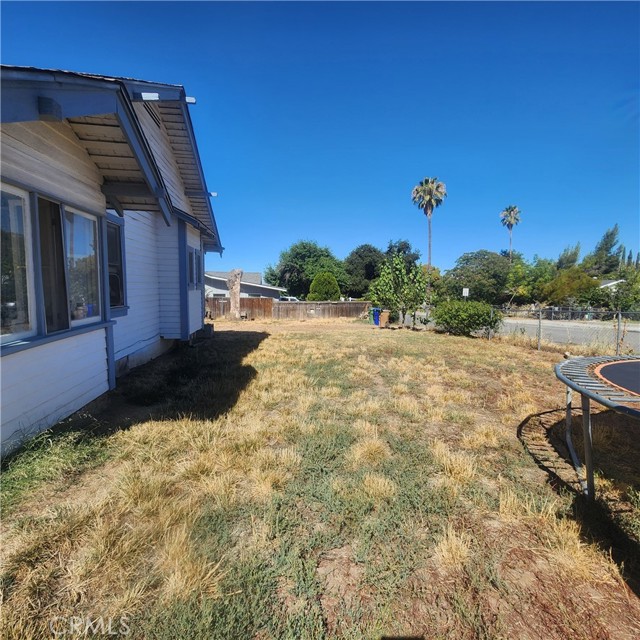 Detail Gallery Image 12 of 30 For 12224 Adams St, Yucaipa,  CA 92399 - 3 Beds | 1 Baths