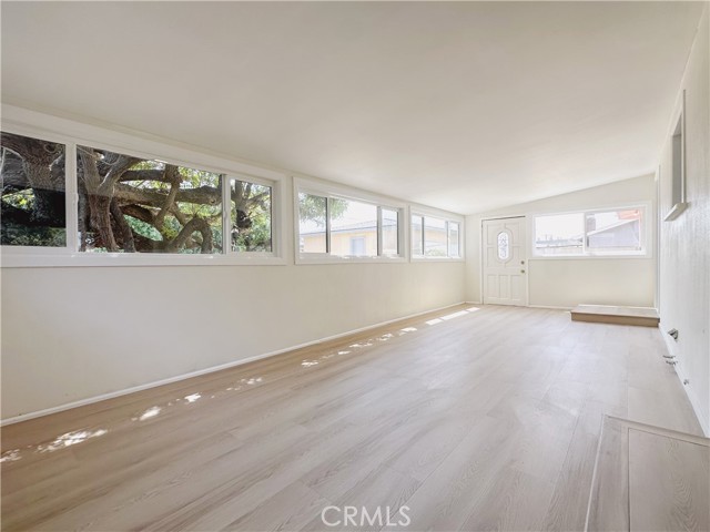 1124 N Soldano Drive, Azusa CA: https://media.crmls.org/medias/0bedaf77-278e-4a56-9bcb-27956d70f44a.jpg