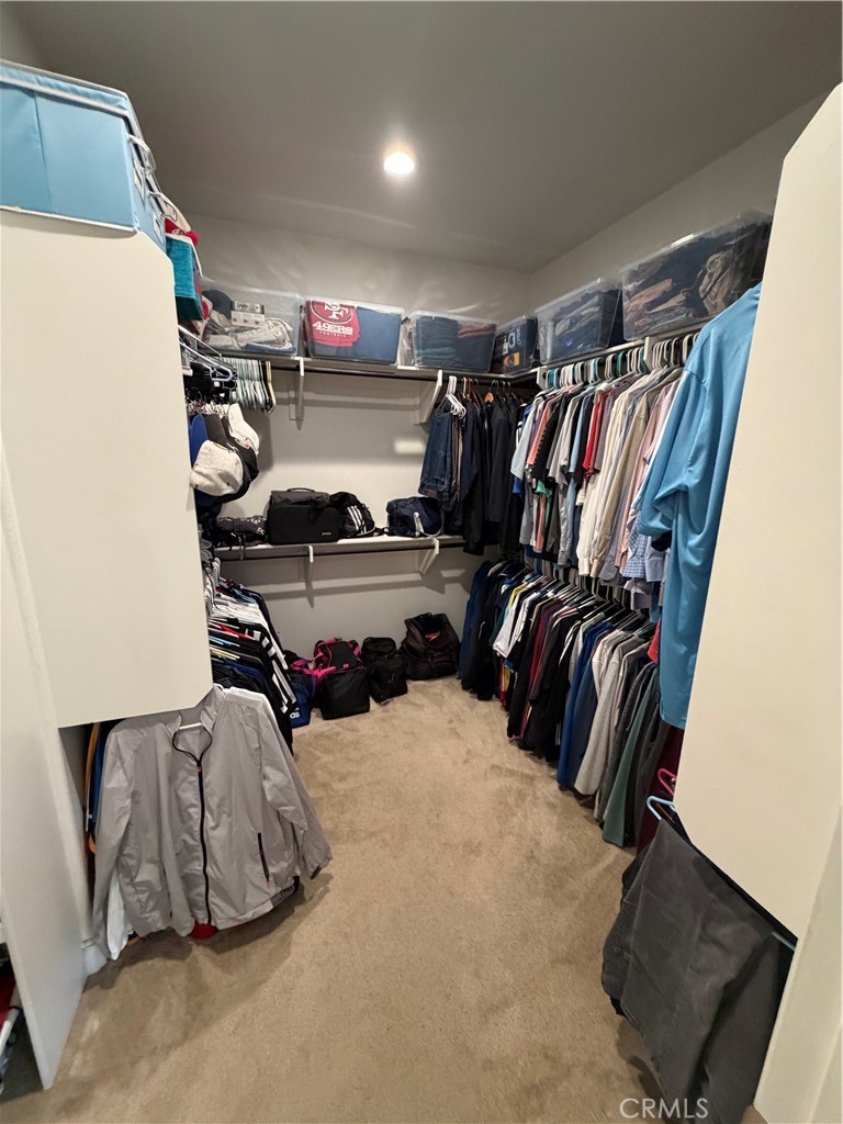 https://media.crmls.org/medias/0bedb0dd-02a3-4dad-b06d-d8b8c84b2d73.jpg?preset=X-Large