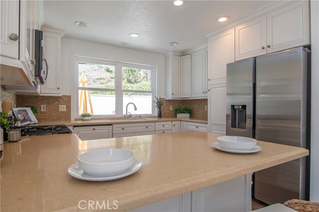 Detail Gallery Image 12 of 35 For 27511 White Fir Ln, Mission Viejo,  CA 92691 - 3 Beds | 2/1 Baths