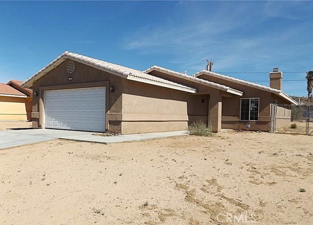 Detail Gallery Image 1 of 15 For 72184 Sunnyvale Dr, Twentynine Palms,  CA 92277 - 3 Beds | 2 Baths