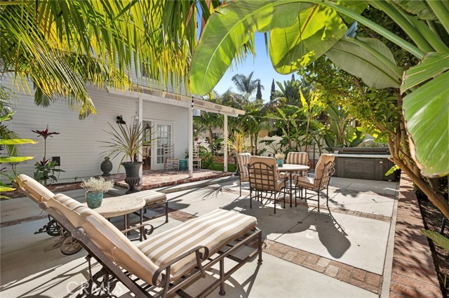 Detail Gallery Image 21 of 28 For 201 E 21st St, Costa Mesa,  CA 92627 - 3 Beds | 2/1 Baths