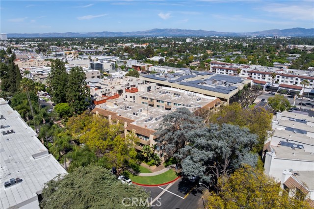 2 Bed Home for Sale in Sherman Oaks, California