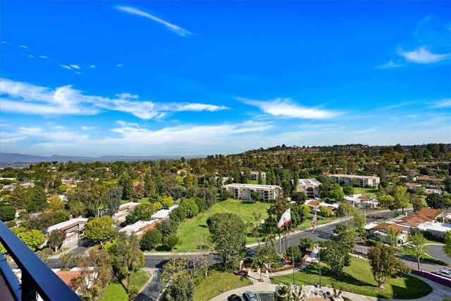 Detail Gallery Image 17 of 35 For 24055 Paseo Del Lago #1302,  Laguna Woods,  CA 92637 - 2 Beds | 2 Baths