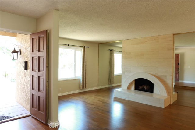 3550 Bluebell Street, Seal Beach CA: https://media.crmls.org/medias/0bf05c85-ebb0-4aac-9269-e0aa176a3ce7.jpg