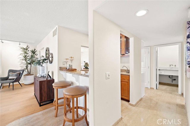 Detail Gallery Image 16 of 67 For 18817 Tomahawk Street, Fountain Valley,  CA 92708 - 5 Beds | 3 Baths