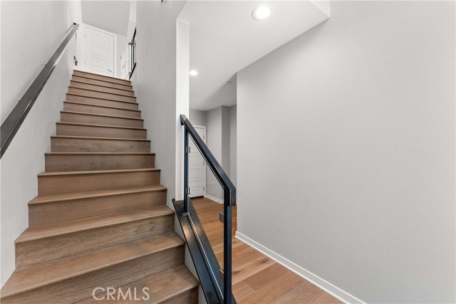 Detail Gallery Image 4 of 34 For 10423 Adamson Way, San Diego,  CA 92126 - 2 Beds | 2/1 Baths