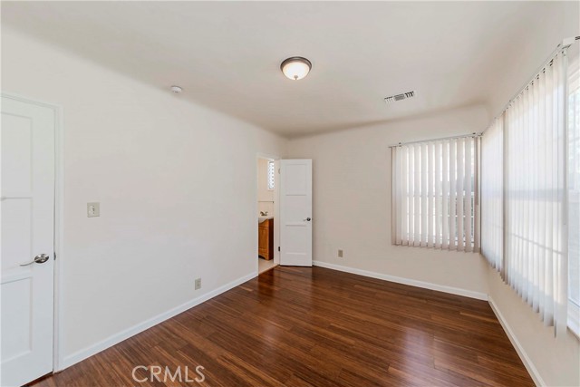 Detail Gallery Image 19 of 52 For 2944 Mayfield Ave, La Crescenta,  CA 91214 - 3 Beds | 2 Baths